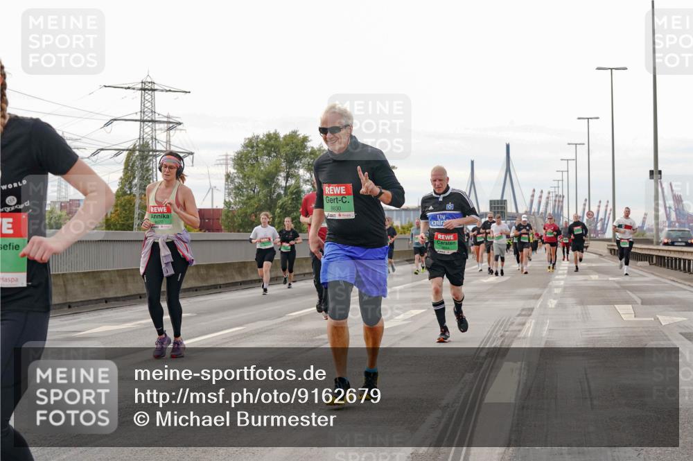 03.10.2025 - Köhlbrandbrückenlauf Michael Burmester http://msf.ph/oto/9162679 03.10.2025 16:07:06 Position 3 8070, 8830 meine-sportfotos.de