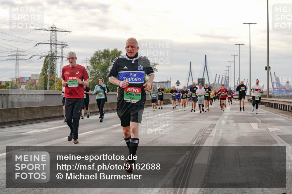 03.10.2025 - Köhlbrandbrückenlauf Michael Burmester http://msf.ph/oto/9162688 03.10.2025 16:07:08 Position 3 9613, 8844 meine-sportfotos.de