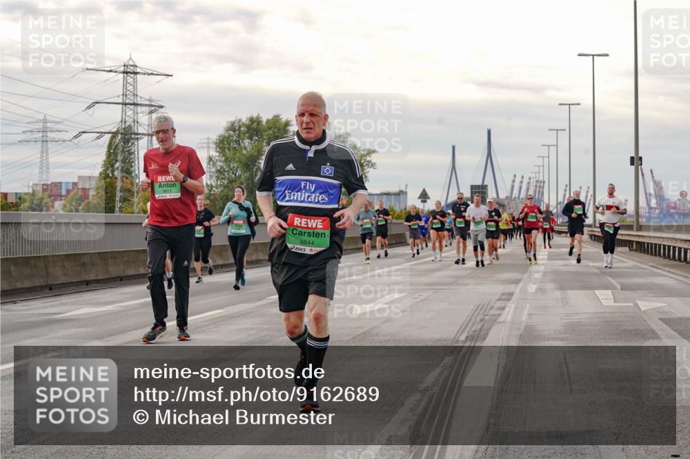 03.10.2025 - Köhlbrandbrückenlauf Michael Burmester http://msf.ph/oto/9162689 03.10.2025 16:07:09 Position 3 9613, 8844 meine-sportfotos.de