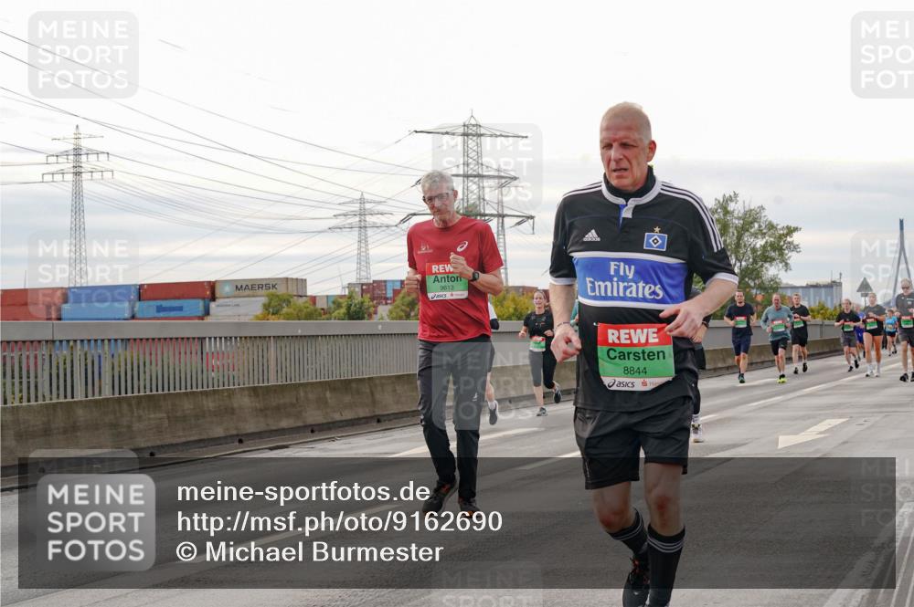 03.10.2025 - Köhlbrandbrückenlauf Michael Burmester http://msf.ph/oto/9162690 03.10.2025 16:07:09 Position 3 9613, 8844 meine-sportfotos.de