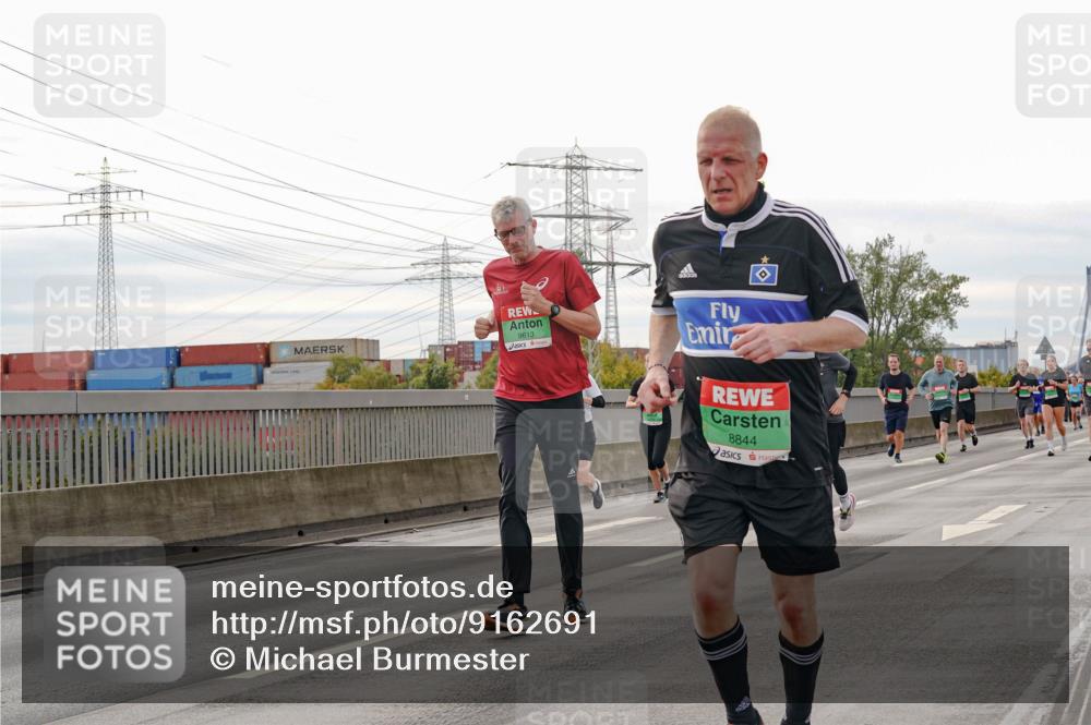 03.10.2025 - Köhlbrandbrückenlauf Michael Burmester http://msf.ph/oto/9162691 03.10.2025 16:07:09 Position 3 9613, 8844 meine-sportfotos.de