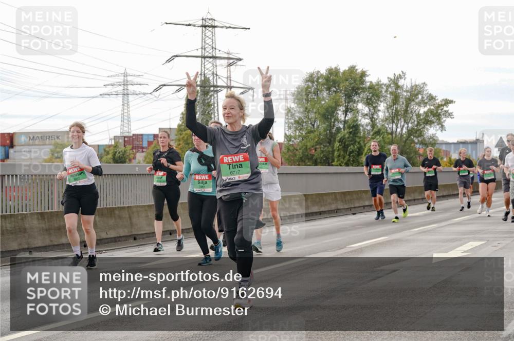 03.10.2025 - Köhlbrandbrückenlauf Michael Burmester http://msf.ph/oto/9162694 03.10.2025 16:07:11 Position 3 7544, 8777 meine-sportfotos.de