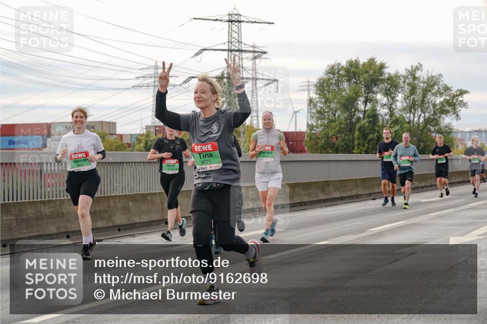 03.10.2025 - Köhlbrandbrückenlauf Michael Burmester http://msf.ph/oto/9162698 03.10.2025 16:07:12 Position 3 8953, 8239, 8777 meine-sportfotos.de