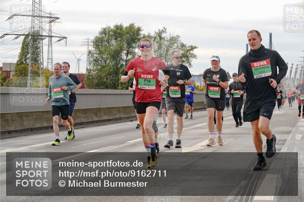 03.10.2025 - Köhlbrandbrückenlauf Michael Burmester http://msf.ph/oto/9162711 03.10.2025 16:07:16 Position 3 7375, 8754, 8100, 8016, 8752 meine-sportfotos.de