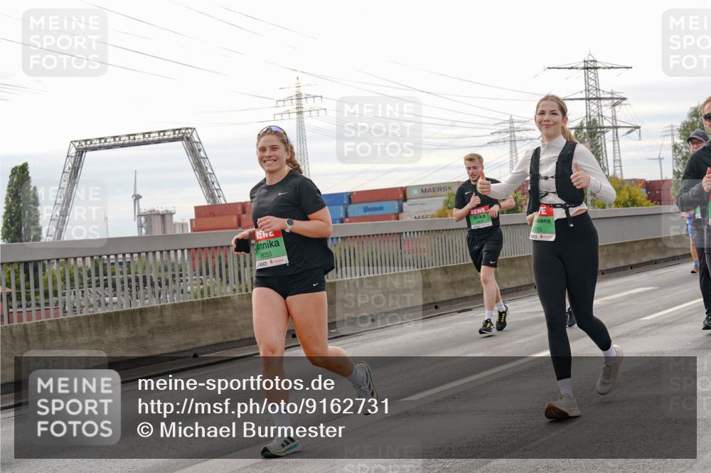 03.10.2025 - Köhlbrandbrückenlauf Michael Burmester http://msf.ph/oto/9162731 03.10.2025 16:07:23 Position 3 8050, 8155 meine-sportfotos.de