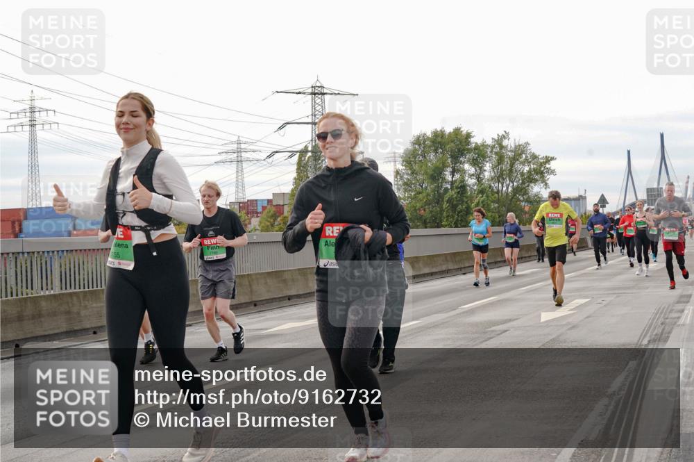 03.10.2025 - Köhlbrandbrückenlauf Michael Burmester http://msf.ph/oto/9162732 03.10.2025 16:07:23 Position 3 155 meine-sportfotos.de