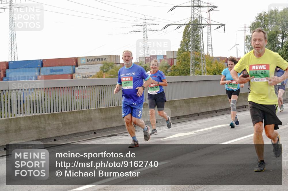 03.10.2025 - Köhlbrandbrückenlauf Michael Burmester http://msf.ph/oto/9162740 03.10.2025 16:07:27 Position 3 9455, 8507, 7580 meine-sportfotos.de
