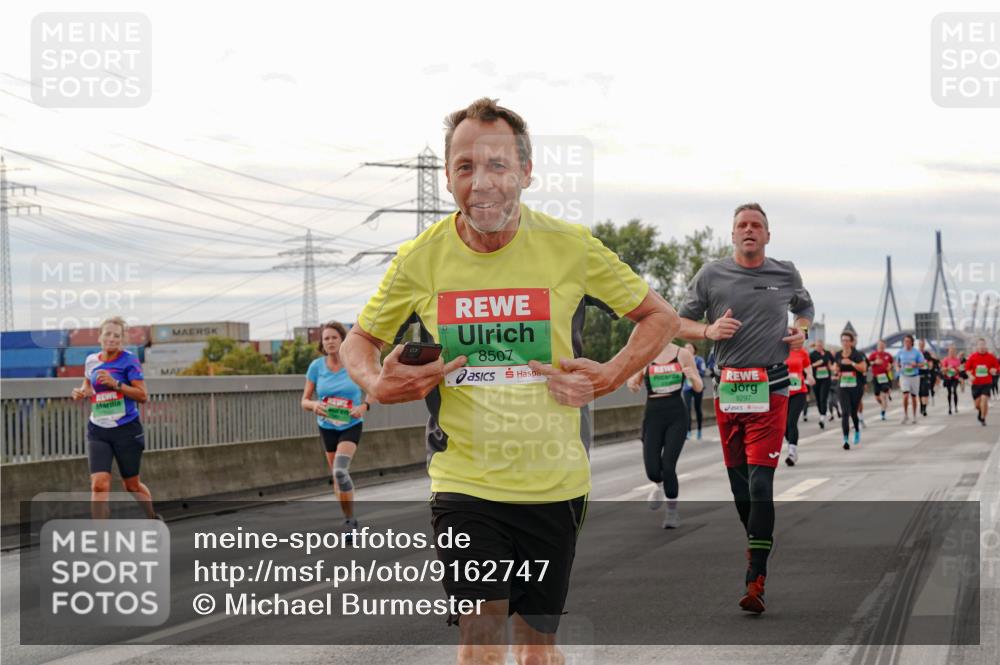 03.10.2025 - Köhlbrandbrückenlauf Michael Burmester http://msf.ph/oto/9162747 03.10.2025 16:07:29 Position 3 8507, 9297 meine-sportfotos.de