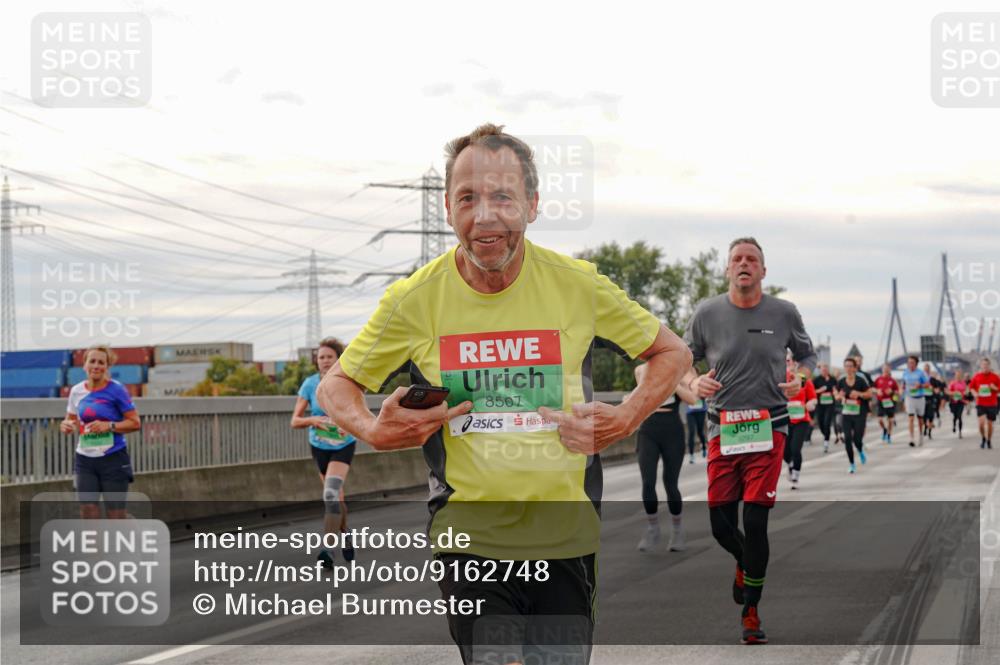 03.10.2025 - Köhlbrandbrückenlauf Michael Burmester http://msf.ph/oto/9162748 03.10.2025 16:07:29 Position 3 8507, 9297 meine-sportfotos.de