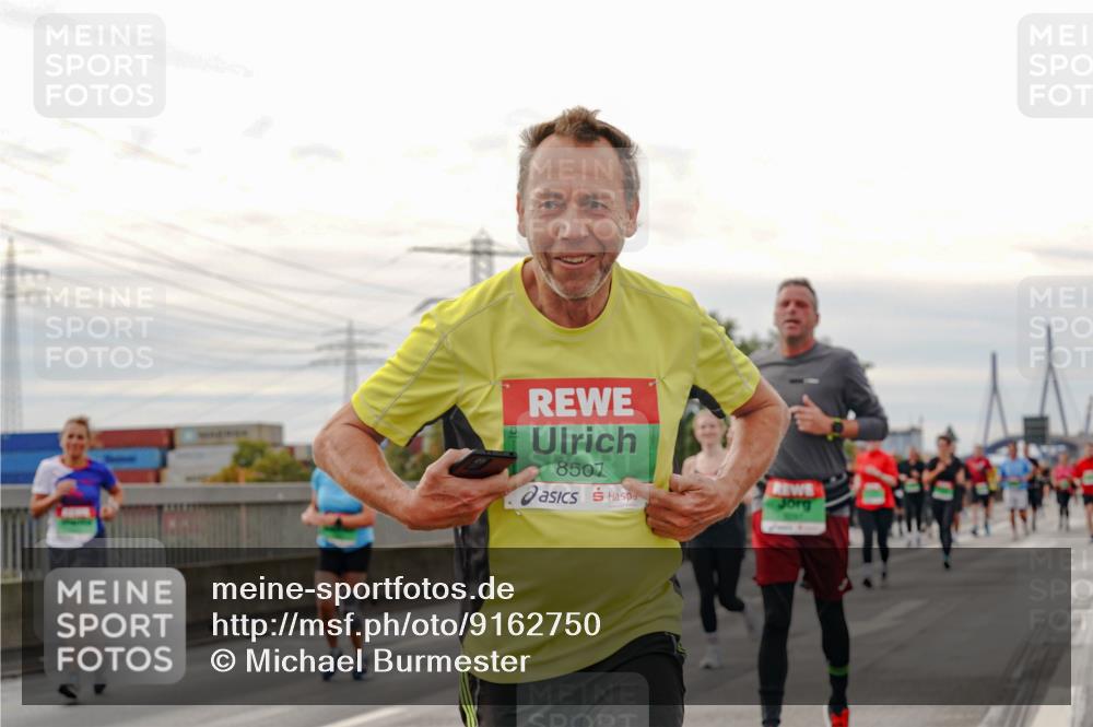 03.10.2025 - Köhlbrandbrückenlauf Michael Burmester http://msf.ph/oto/9162750 03.10.2025 16:07:29 Position 3 8507 meine-sportfotos.de