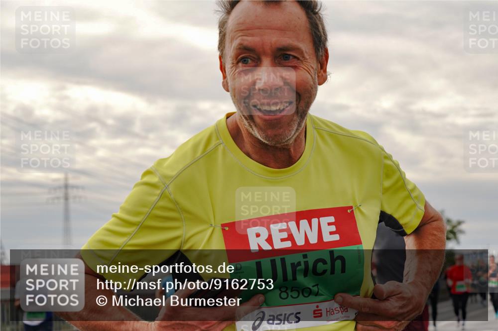 03.10.2025 - Köhlbrandbrückenlauf Michael Burmester http://msf.ph/oto/9162753 03.10.2025 16:07:30 Position 3 8501 meine-sportfotos.de