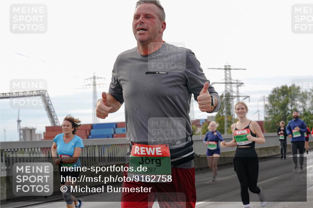 03.10.2025 - Köhlbrandbrückenlauf Michael Burmester http://msf.ph/oto/9162758 03.10.2025 16:07:31 Position 3 9297 meine-sportfotos.de