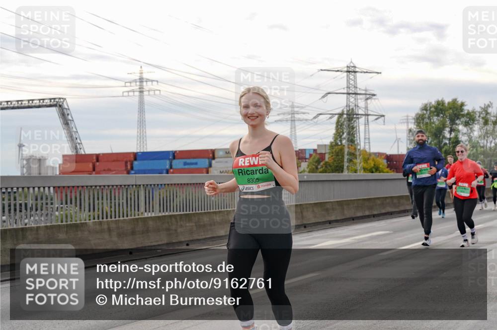 03.10.2025 - Köhlbrandbrückenlauf Michael Burmester http://msf.ph/oto/9162761 03.10.2025 16:07:32 Position 3 8305 meine-sportfotos.de