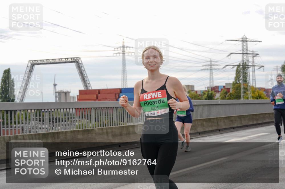 03.10.2025 - Köhlbrandbrückenlauf Michael Burmester http://msf.ph/oto/9162764 03.10.2025 16:07:33 Position 3 8305 meine-sportfotos.de