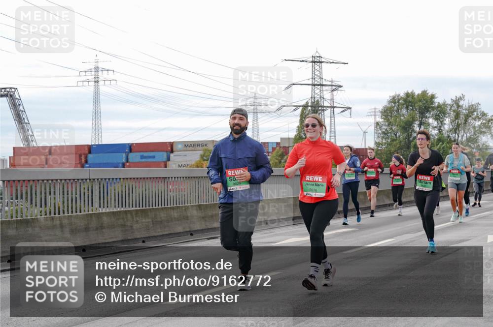 03.10.2025 - Köhlbrandbrückenlauf Michael Burmester http://msf.ph/oto/9162772 03.10.2025 16:07:35 Position 3 9029, 9036 meine-sportfotos.de