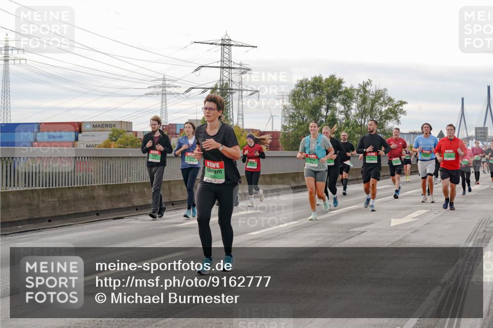 03.10.2025 - Köhlbrandbrückenlauf Michael Burmester http://msf.ph/oto/9162777 03.10.2025 16:07:37 Position 3 9631 meine-sportfotos.de