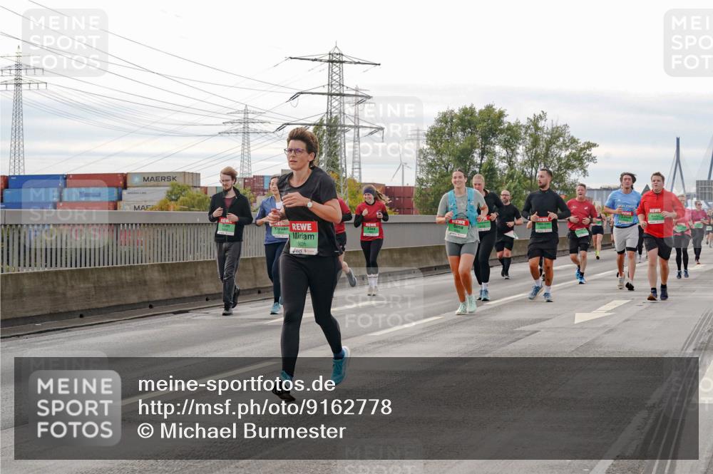 03.10.2025 - Köhlbrandbrückenlauf Michael Burmester http://msf.ph/oto/9162778 03.10.2025 16:07:37 Position 3 9631 meine-sportfotos.de