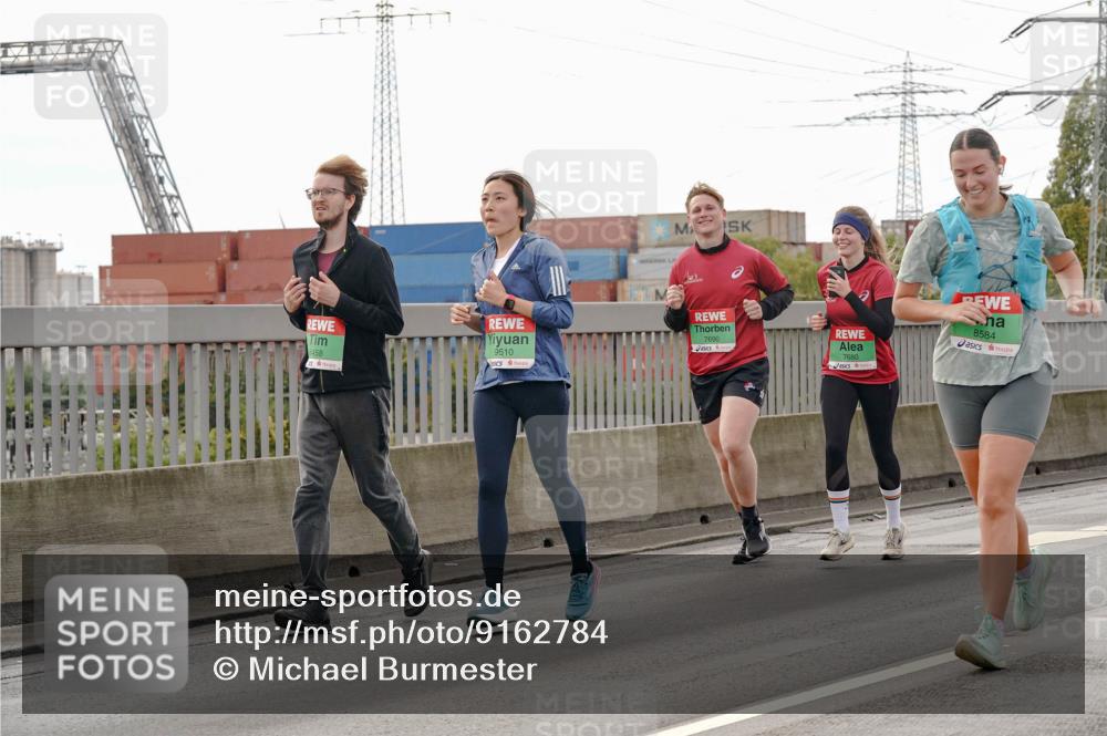 03.10.2025 - Köhlbrandbrückenlauf Michael Burmester http://msf.ph/oto/9162784 03.10.2025 16:07:39 Position 3 8458, 9510, 7690, 7680, 8584 meine-sportfotos.de