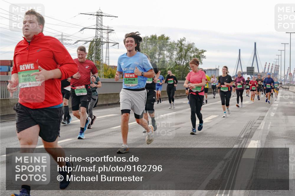 03.10.2025 - Köhlbrandbrückenlauf Michael Burmester http://msf.ph/oto/9162796 03.10.2025 16:07:43 Position 3 9683, 9428 meine-sportfotos.de