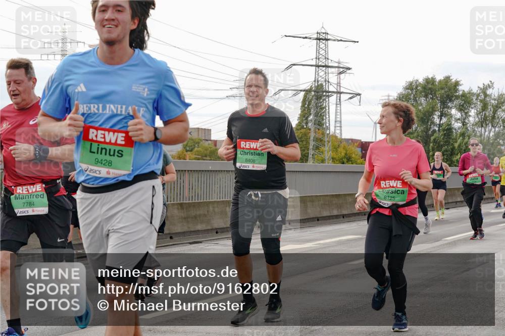 03.10.2025 - Köhlbrandbrückenlauf Michael Burmester http://msf.ph/oto/9162802 03.10.2025 16:07:45 Position 3 7784, 9428, 8406, 8125 meine-sportfotos.de