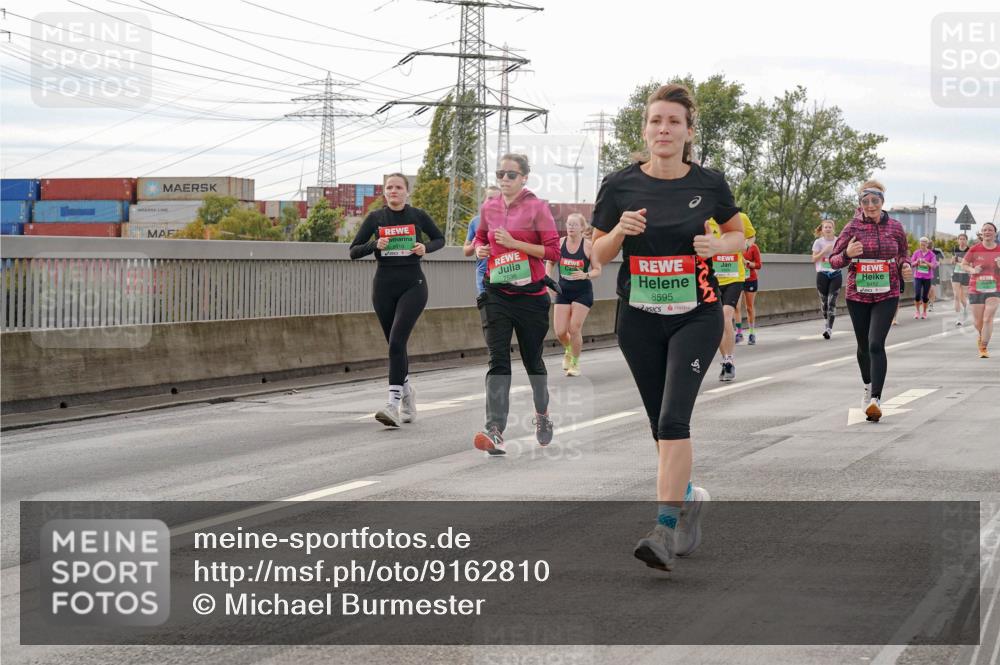 03.10.2025 - Köhlbrandbrückenlauf Michael Burmester http://msf.ph/oto/9162810 03.10.2025 16:07:47 Position 3 7, 7536, 8595 meine-sportfotos.de