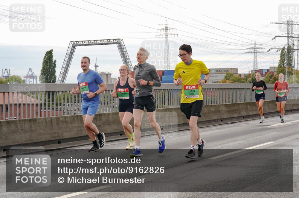03.10.2025 - Köhlbrandbrückenlauf Michael Burmester http://msf.ph/oto/9162826 03.10.2025 16:07:53 Position 3 7711, 9004 meine-sportfotos.de