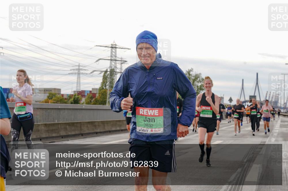 03.10.2025 - Köhlbrandbrückenlauf Michael Burmester http://msf.ph/oto/9162839 03.10.2025 16:07:58 Position 3 7632 meine-sportfotos.de