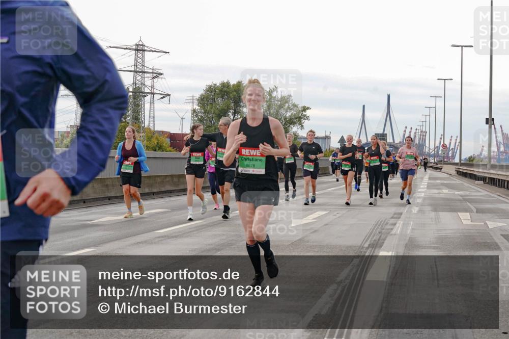 03.10.2025 - Köhlbrandbrückenlauf Michael Burmester http://msf.ph/oto/9162844 03.10.2025 16:07:59 Position 3 8878 meine-sportfotos.de