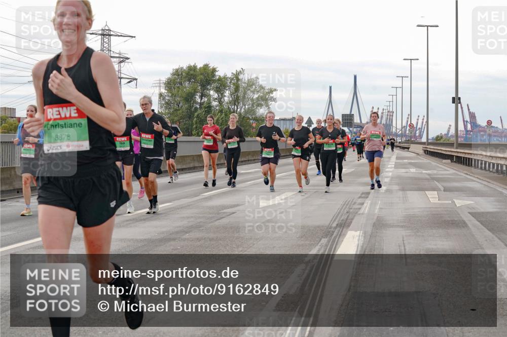 03.10.2025 - Köhlbrandbrückenlauf Michael Burmester http://msf.ph/oto/9162849 03.10.2025 16:08:00 Position 3 8878 meine-sportfotos.de