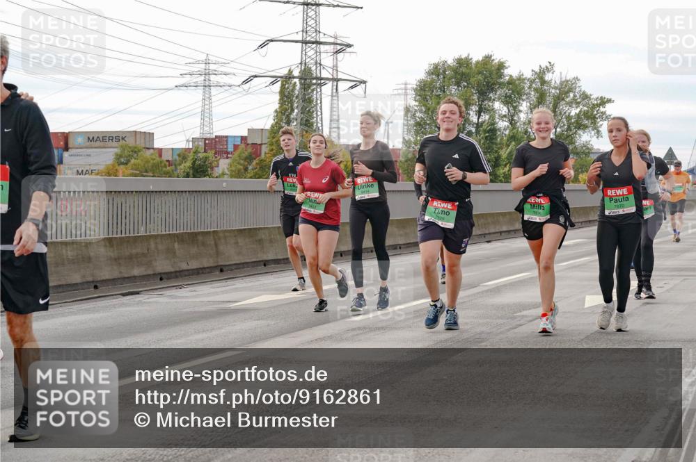 03.10.2025 - Köhlbrandbrückenlauf Michael Burmester http://msf.ph/oto/9162861 03.10.2025 16:08:04 Position 3 9414, 7876, 9413, 7829, 7670 meine-sportfotos.de