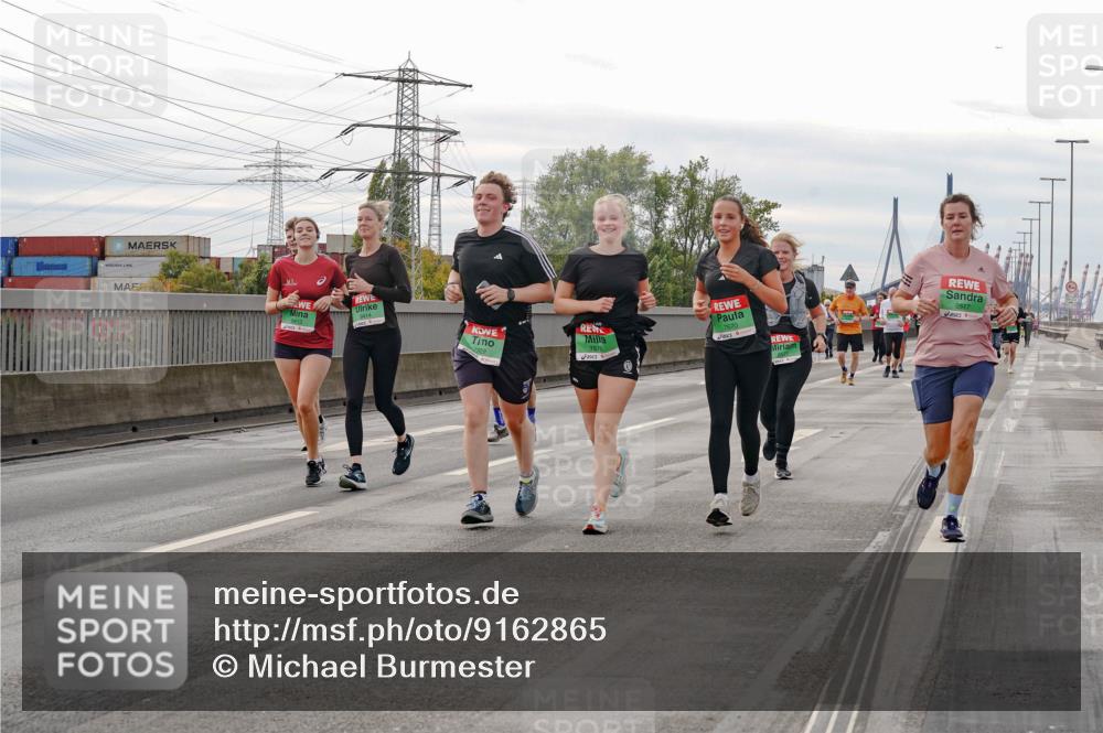 03.10.2025 - Köhlbrandbrückenlauf Michael Burmester http://msf.ph/oto/9162865 03.10.2025 16:08:05 Position 3 9414, 2829, 7876, 8571, 9517 meine-sportfotos.de