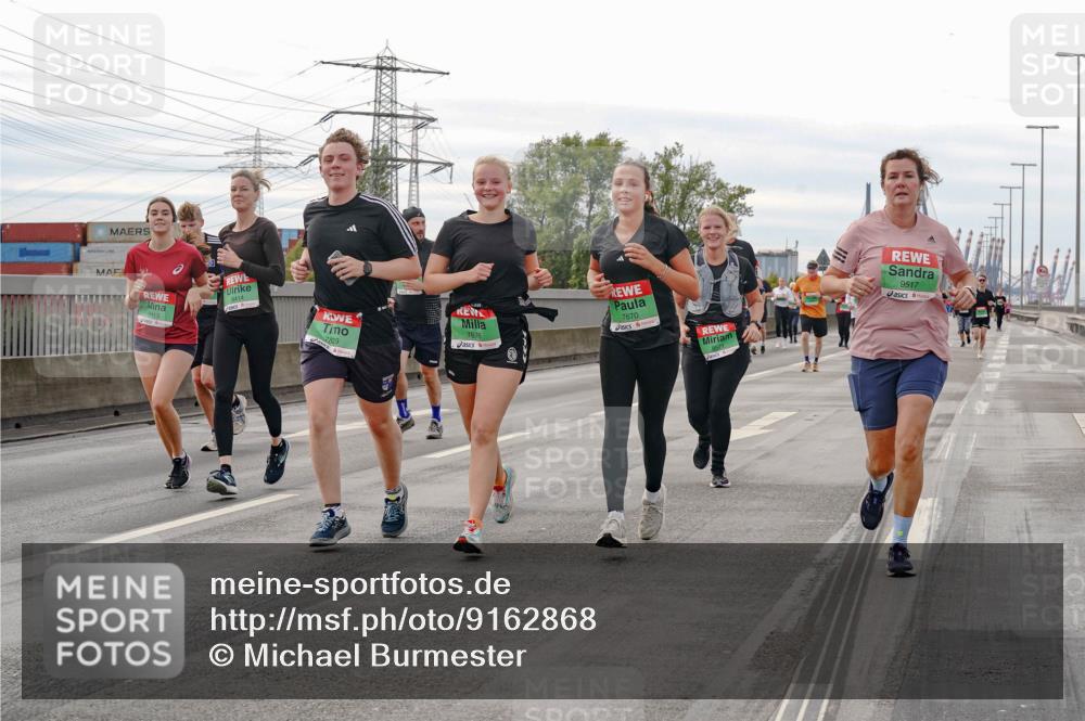 03.10.2025 - Köhlbrandbrückenlauf Michael Burmester http://msf.ph/oto/9162868 03.10.2025 16:08:05 Position 3 9414, 7829, 7876, 7670, 9517 meine-sportfotos.de