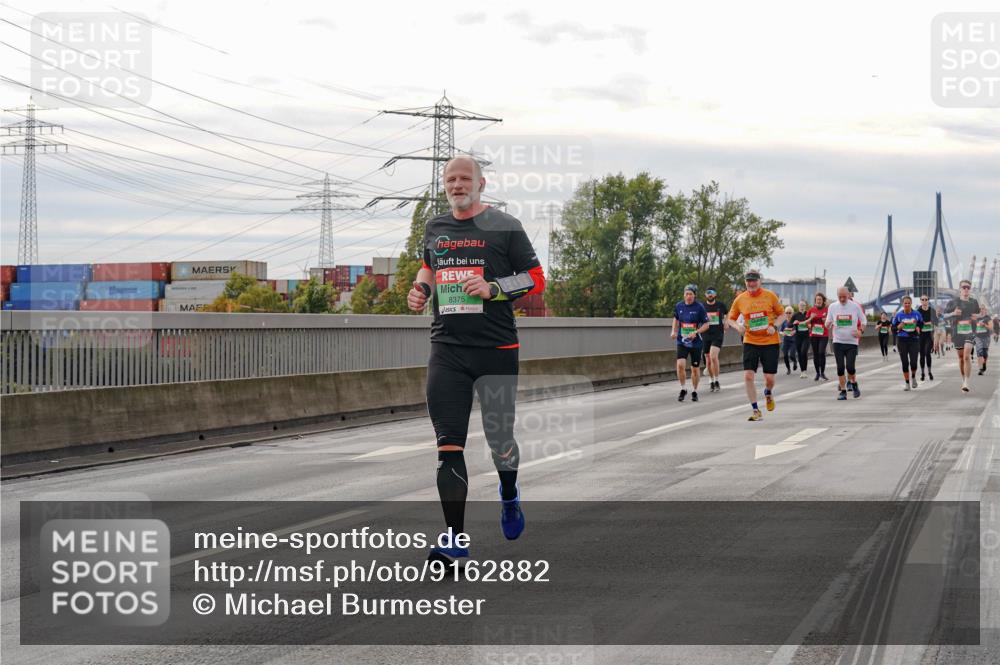 03.10.2025 - Köhlbrandbrückenlauf Michael Burmester http://msf.ph/oto/9162882 03.10.2025 16:08:09 Position 3 8375 meine-sportfotos.de