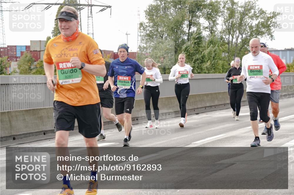 03.10.2025 - Köhlbrandbrückenlauf Michael Burmester http://msf.ph/oto/9162893 03.10.2025 16:08:14 Position 3 8287, 8696, 7462, 7940 meine-sportfotos.de