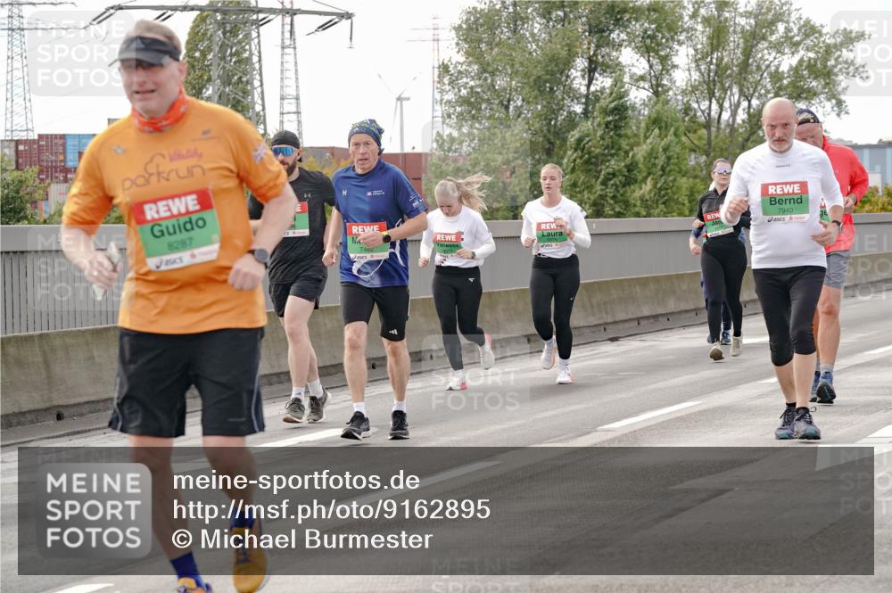 03.10.2025 - Köhlbrandbrückenlauf Michael Burmester http://msf.ph/oto/9162895 03.10.2025 16:08:14 Position 3 8287, 7940, 7402 meine-sportfotos.de