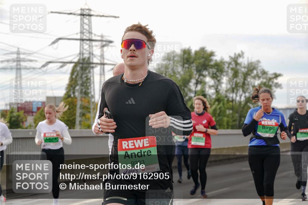 03.10.2025 - Köhlbrandbrückenlauf Michael Burmester http://msf.ph/oto/9162905 03.10.2025 16:08:18 Position 3 9283, 7826 meine-sportfotos.de
