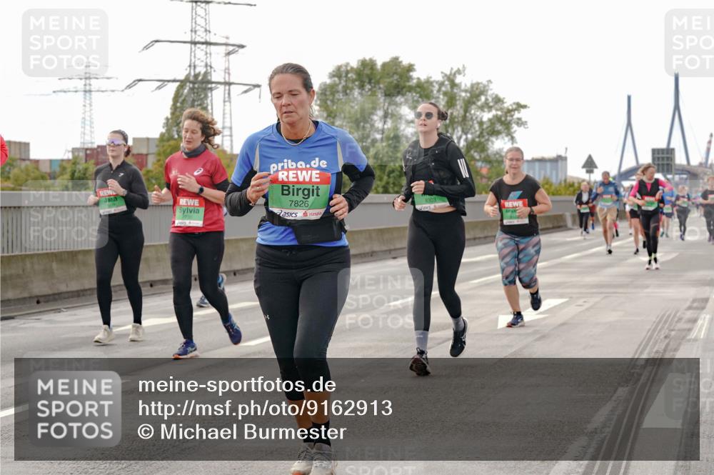 03.10.2025 - Köhlbrandbrückenlauf Michael Burmester http://msf.ph/oto/9162913 03.10.2025 16:08:20 Position 3 7826, 8303, 1730 meine-sportfotos.de