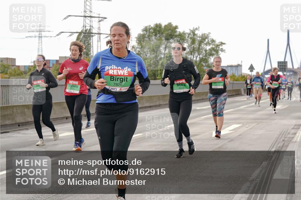 03.10.2025 - Köhlbrandbrückenlauf Michael Burmester http://msf.ph/oto/9162915 03.10.2025 16:08:21 Position 3 7730, 7826, 8303, 8 meine-sportfotos.de