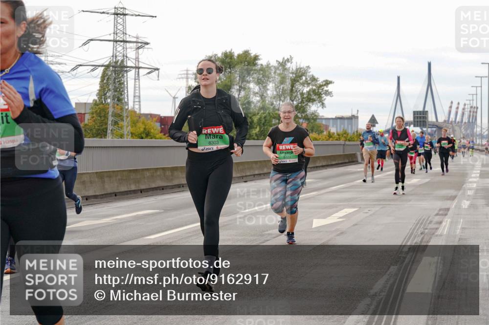 03.10.2025 - Köhlbrandbrückenlauf Michael Burmester http://msf.ph/oto/9162917 03.10.2025 16:08:21 Position 3 8303, 8423 meine-sportfotos.de