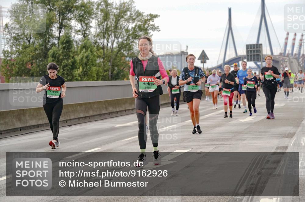 03.10.2025 - Köhlbrandbrückenlauf Michael Burmester http://msf.ph/oto/9162926 03.10.2025 16:08:25 Position 3 8516, 8455 meine-sportfotos.de