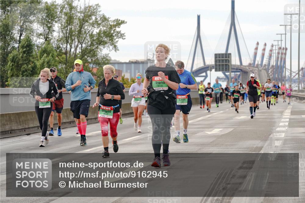 03.10.2025 - Köhlbrandbrückenlauf Michael Burmester http://msf.ph/oto/9162945 03.10.2025 16:08:31 Position 3 8166, 8135 meine-sportfotos.de
