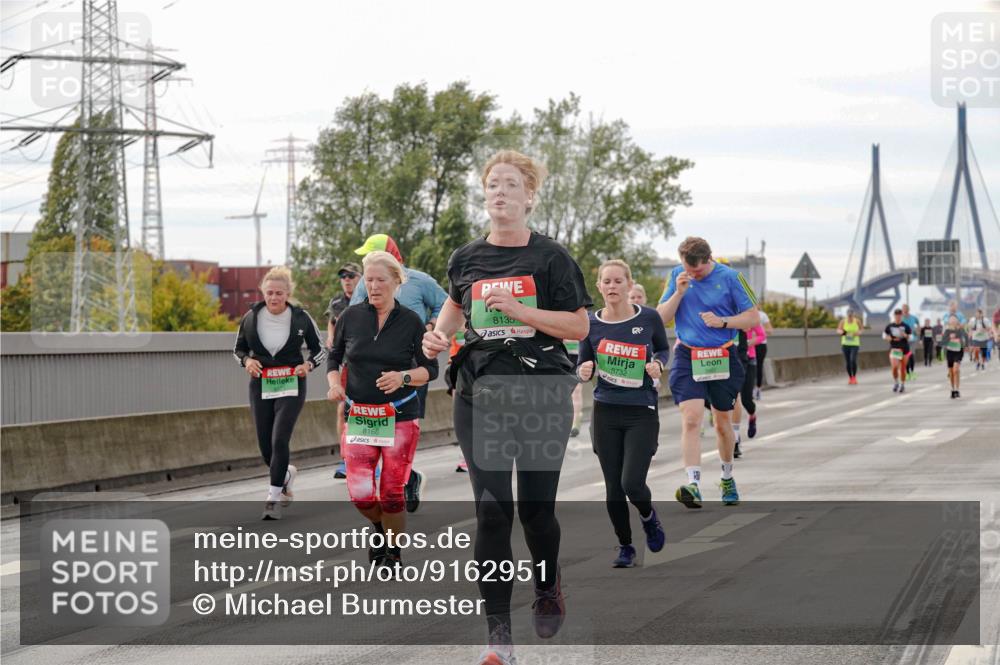 03.10.2025 - Köhlbrandbrückenlauf Michael Burmester http://msf.ph/oto/9162951 03.10.2025 16:08:34 Position 3 8166, 8135, 8732 meine-sportfotos.de