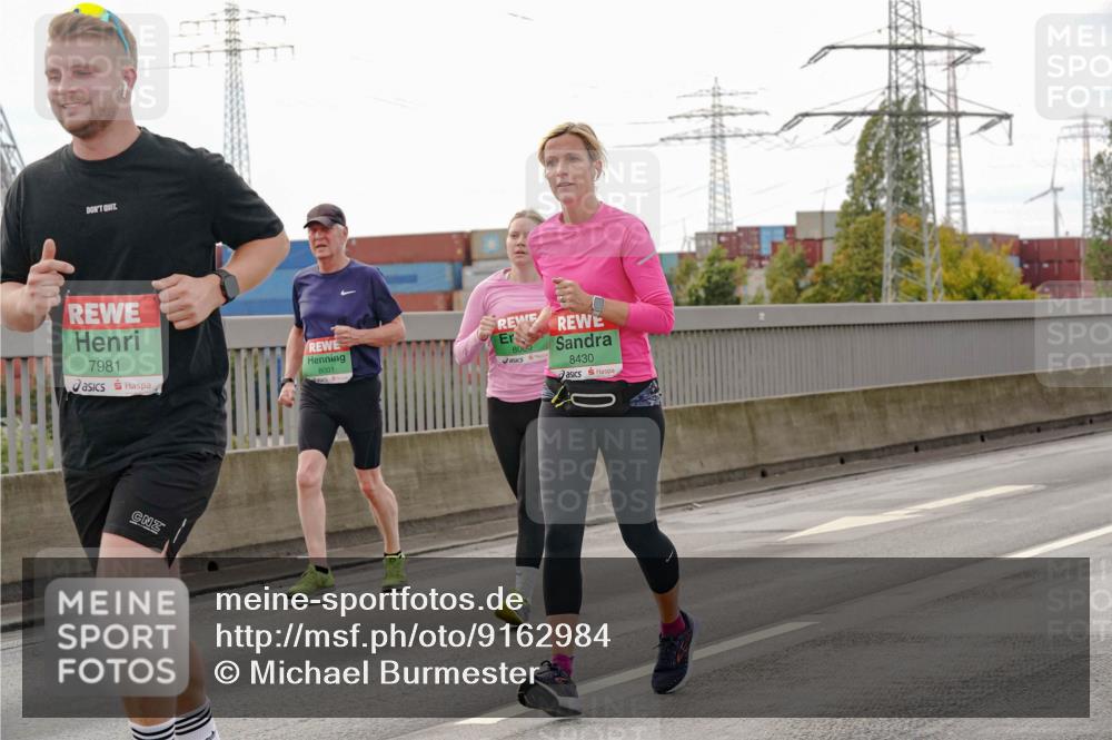 03.10.2025 - Köhlbrandbrückenlauf Michael Burmester http://msf.ph/oto/9162984 03.10.2025 16:08:45 Position 3 7981, 8001, 8080, 8430 meine-sportfotos.de
