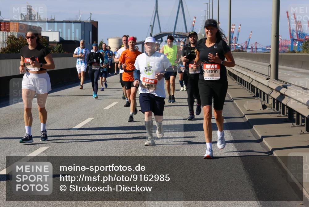 03.10.2025 - Köhlbrandbrückenlauf Strokosch-Dieckow http://msf.ph/oto/9162985 03.10.2025 12:59:57 Position 3 4600, 4593 meine-sportfotos.de