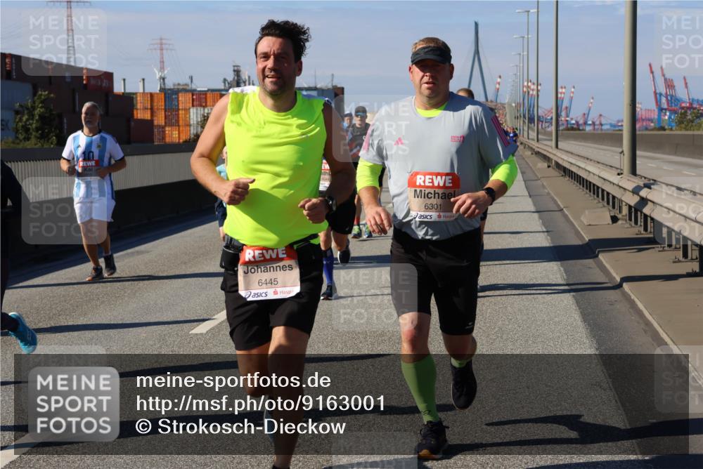 03.10.2025 - Köhlbrandbrückenlauf Strokosch-Dieckow http://msf.ph/oto/9163001 03.10.2025 13:00:03 Position 3 10, 6445, 4644, 6301 meine-sportfotos.de