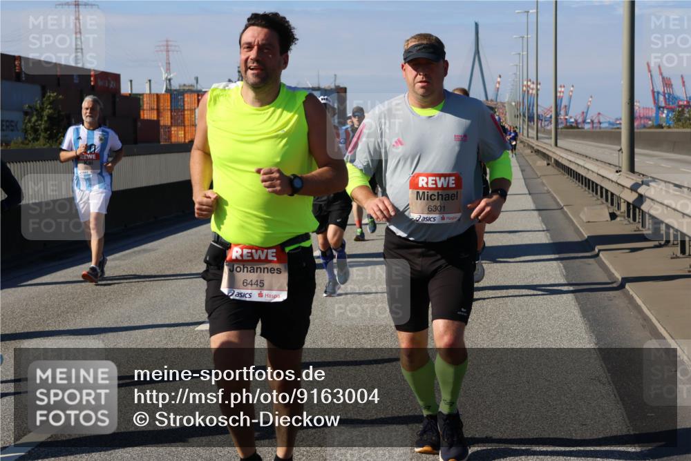 03.10.2025 - Köhlbrandbrückenlauf Strokosch-Dieckow http://msf.ph/oto/9163004 03.10.2025 13:00:03 Position 3 6445, 6301 meine-sportfotos.de
