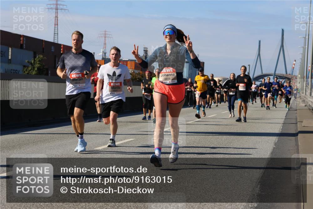 03.10.2025 - Köhlbrandbrückenlauf Strokosch-Dieckow http://msf.ph/oto/9163015 03.10.2025 13:00:15 Position 3  meine-sportfotos.de