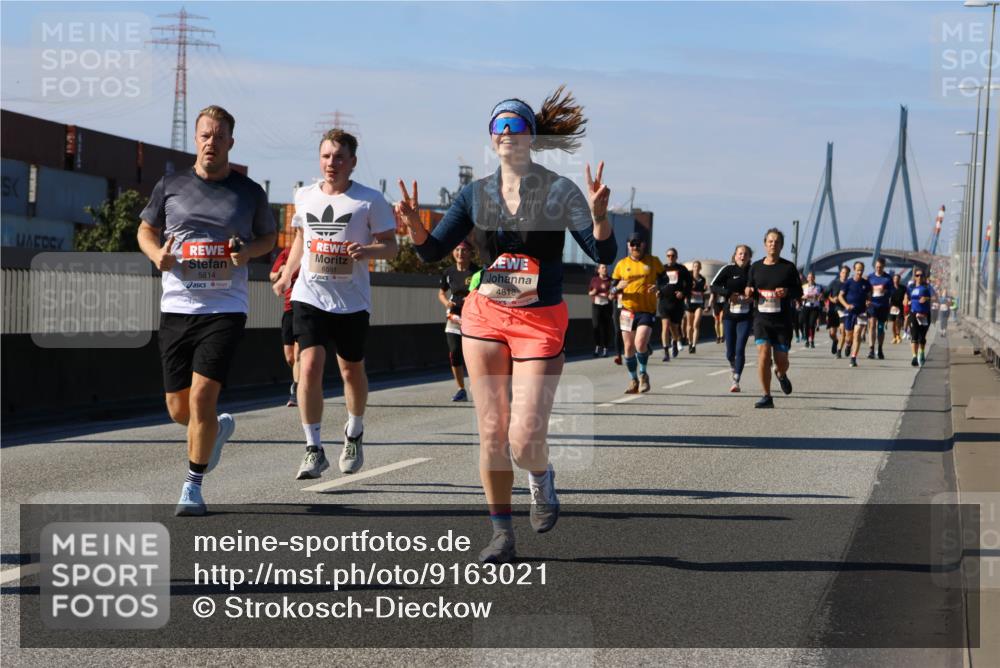 03.10.2025 - Köhlbrandbrückenlauf Strokosch-Dieckow http://msf.ph/oto/9163021 03.10.2025 13:00:15 Position 3 6591, 5814, 4818 meine-sportfotos.de
