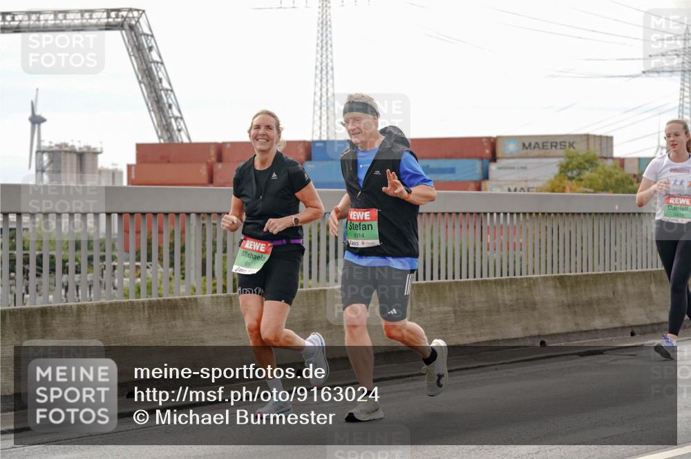 03.10.2025 - Köhlbrandbrückenlauf Michael Burmester http://msf.ph/oto/9163024 03.10.2025 16:08:52 Position 3 8917, 8914, 8819 meine-sportfotos.de