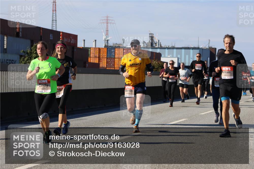 03.10.2025 - Köhlbrandbrückenlauf Strokosch-Dieckow http://msf.ph/oto/9163028 03.10.2025 13:00:19 Position 3 4620, 46, 5983, 4861 meine-sportfotos.de